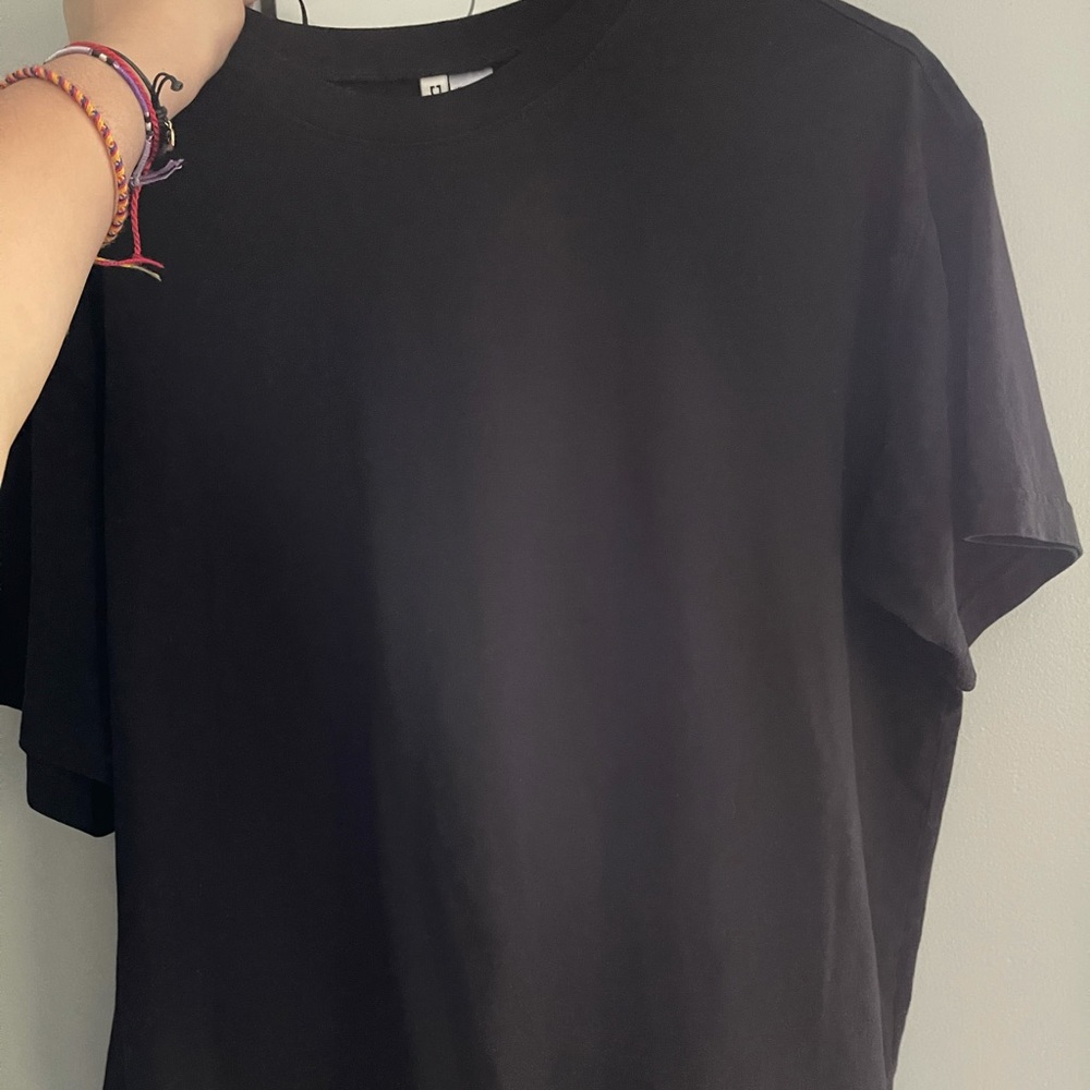black shirt